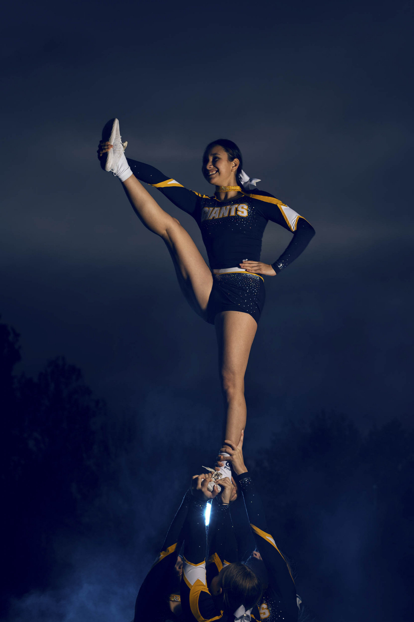 Cheerleader-122bekl.jpg