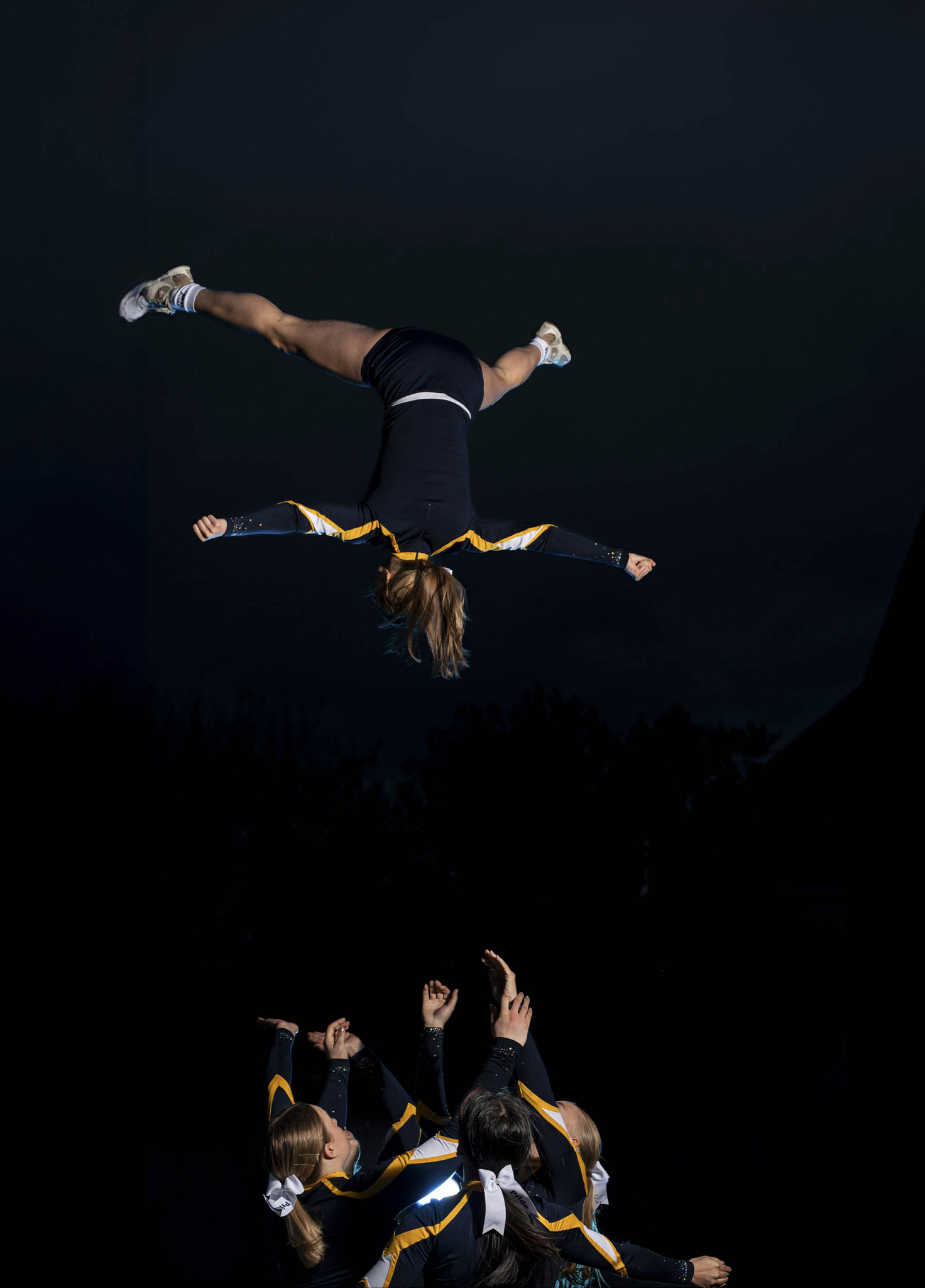 Cheerleader-156bekl.jpg