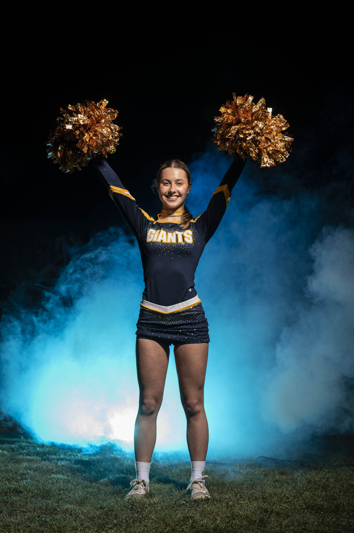 Cheerleader-324bekl.jpg